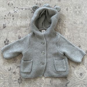 Baby Gap bear cardigan - size 0-3M